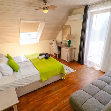 Belysium Wine&relax Vendeghaz בית הארחה 4*