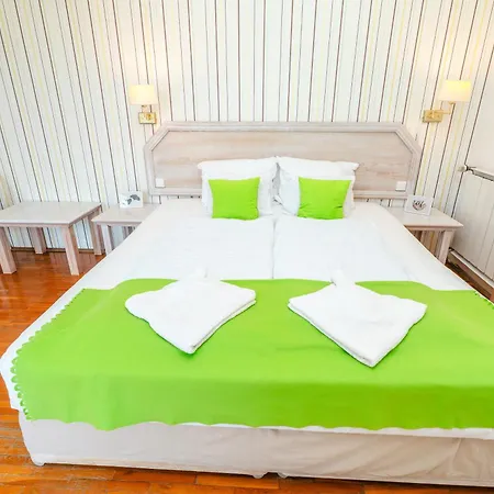 Belysium Wine&relax Vendeghaz 4* גיינסדיאס